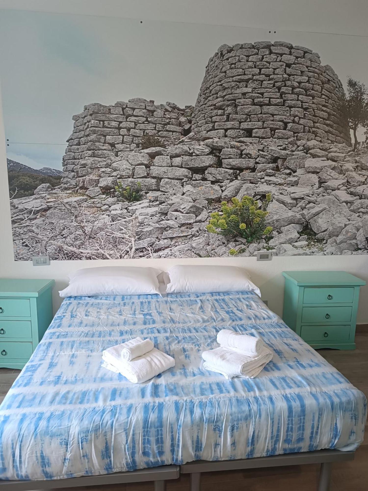 Bed And Breakfast Murales Orgosolo Eksteriør bilde